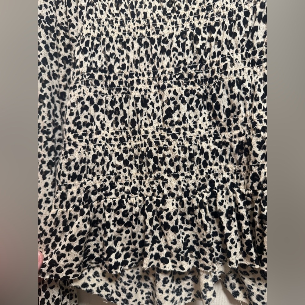 Urban Outfitters Shania leopard ruched long sleeve crop top - Picture 7 of 10